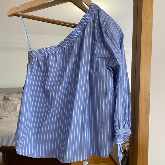 re:named Coraline One Shoulder Top - Picture 5 of 6